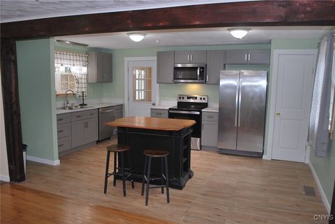 Tiny photo for 99 Lincoln Avenue, Mexico, NY 13114 (MLS # S1648598)