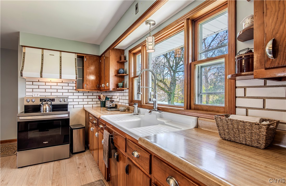 9386 Sessions Road, New Hartford, New York image 31
