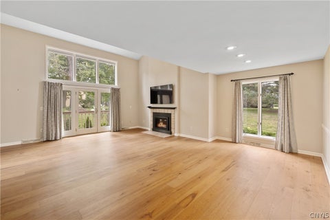 Tiny photo for 324 White Heron Circle Circle, Manlius, NY 13066 (MLS # S1708909)