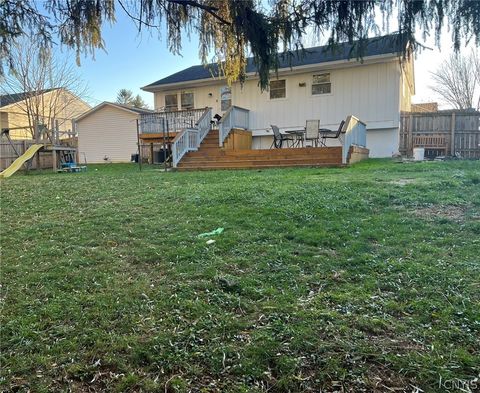 Tiny photo for 110 Cedarwood Boulevard, Van Buren, NY 13027 (MLS # S1682637)