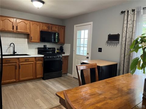 Tiny photo for 110 Cedarwood Boulevard, Van Buren, NY 13027 (MLS # S1682637)