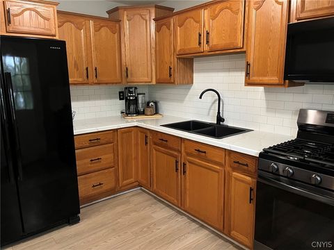 Tiny photo for 110 Cedarwood Boulevard, Van Buren, NY 13027 (MLS # S1682637)