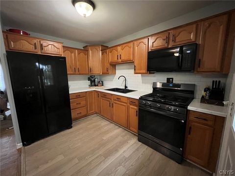 Tiny photo for 110 Cedarwood Boulevard, Van Buren, NY 13027 (MLS # S1682637)