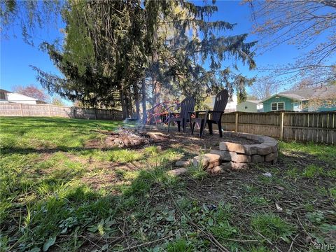 Tiny photo for 110 Cedarwood Boulevard, Van Buren, NY 13027 (MLS # S1682637)