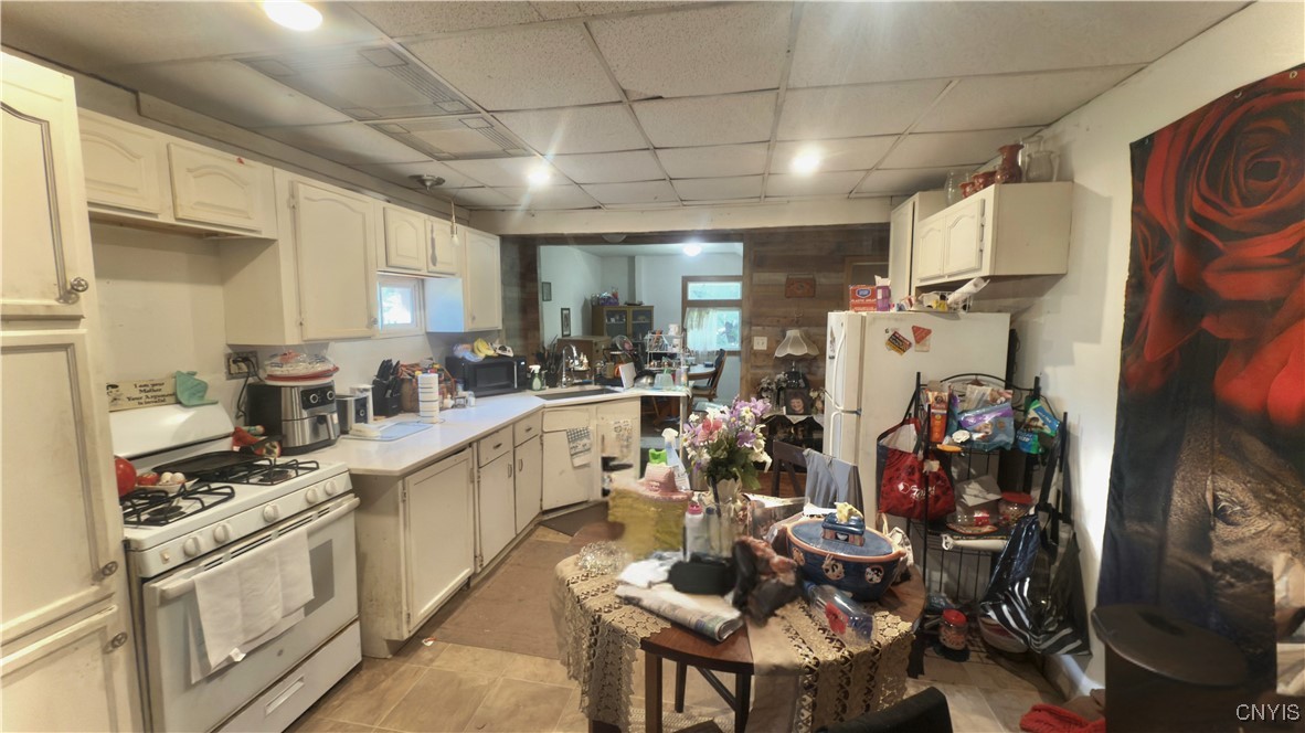 131 Delong Avenue