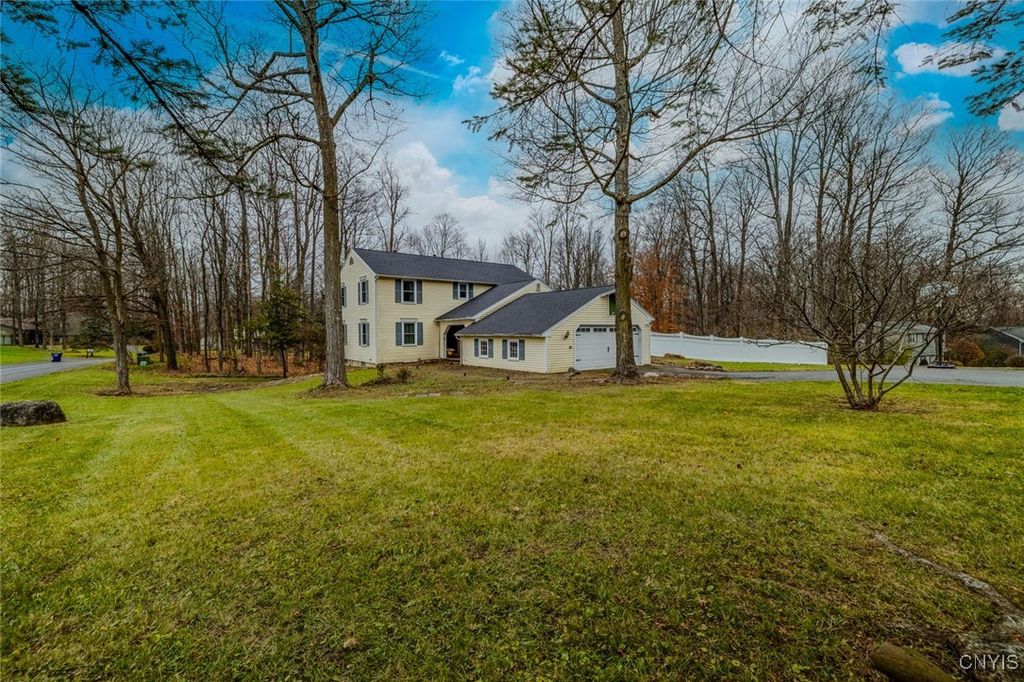 Photo of 232 Windcrest Drive, Camillus, NY 13031 (MLS # S1650876)