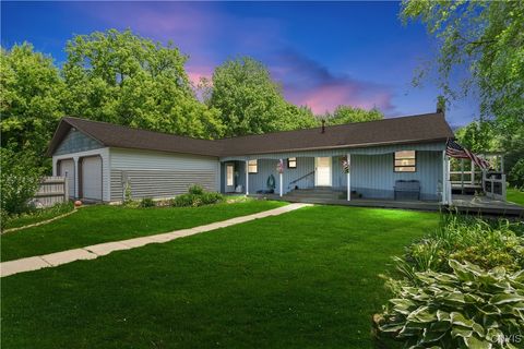 17 Hilltop Ln Lane Fulton NY 13069