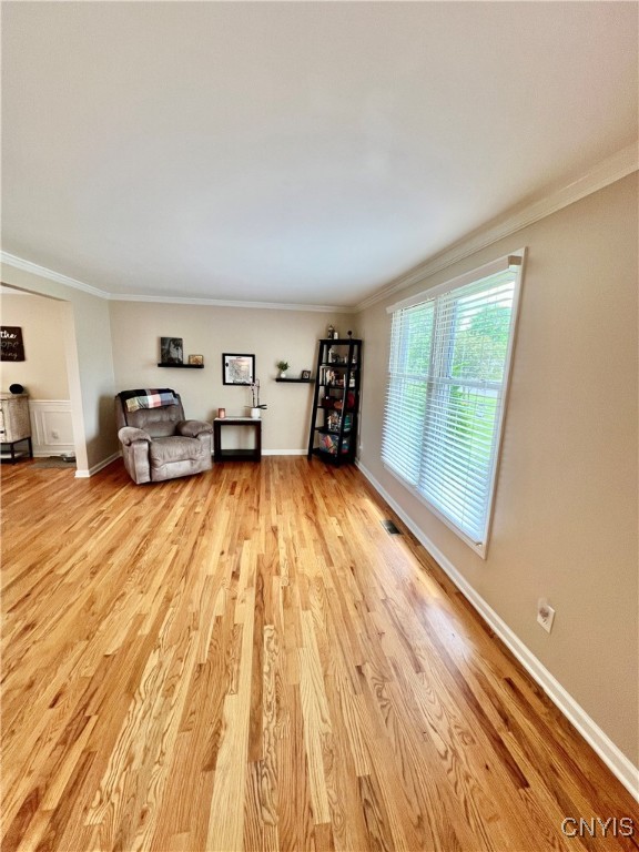 8527 Grandview Drive, Cicero, New York image 5