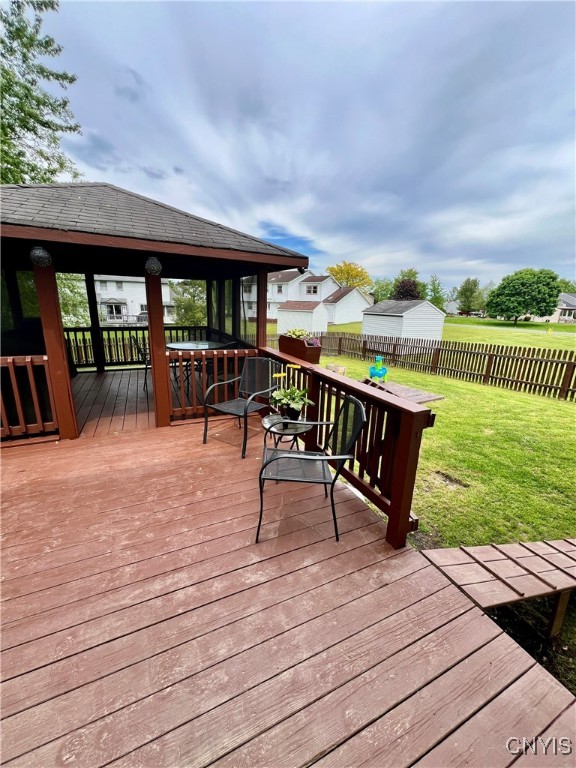 8527 Grandview Drive, Cicero, New York image 22