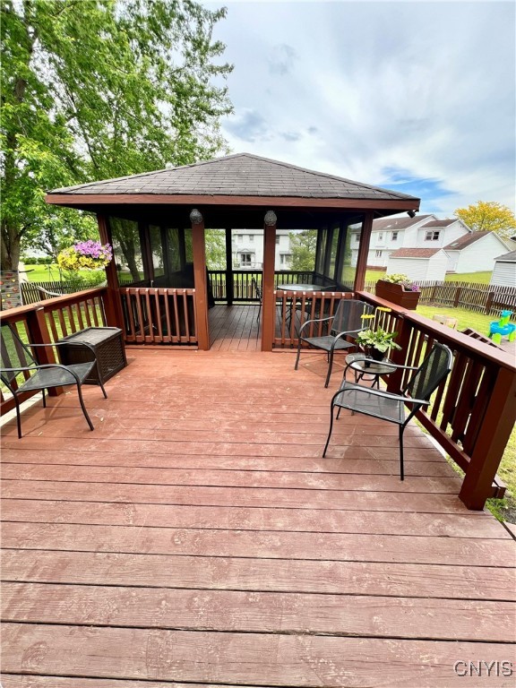 8527 Grandview Drive, Cicero, New York image 21