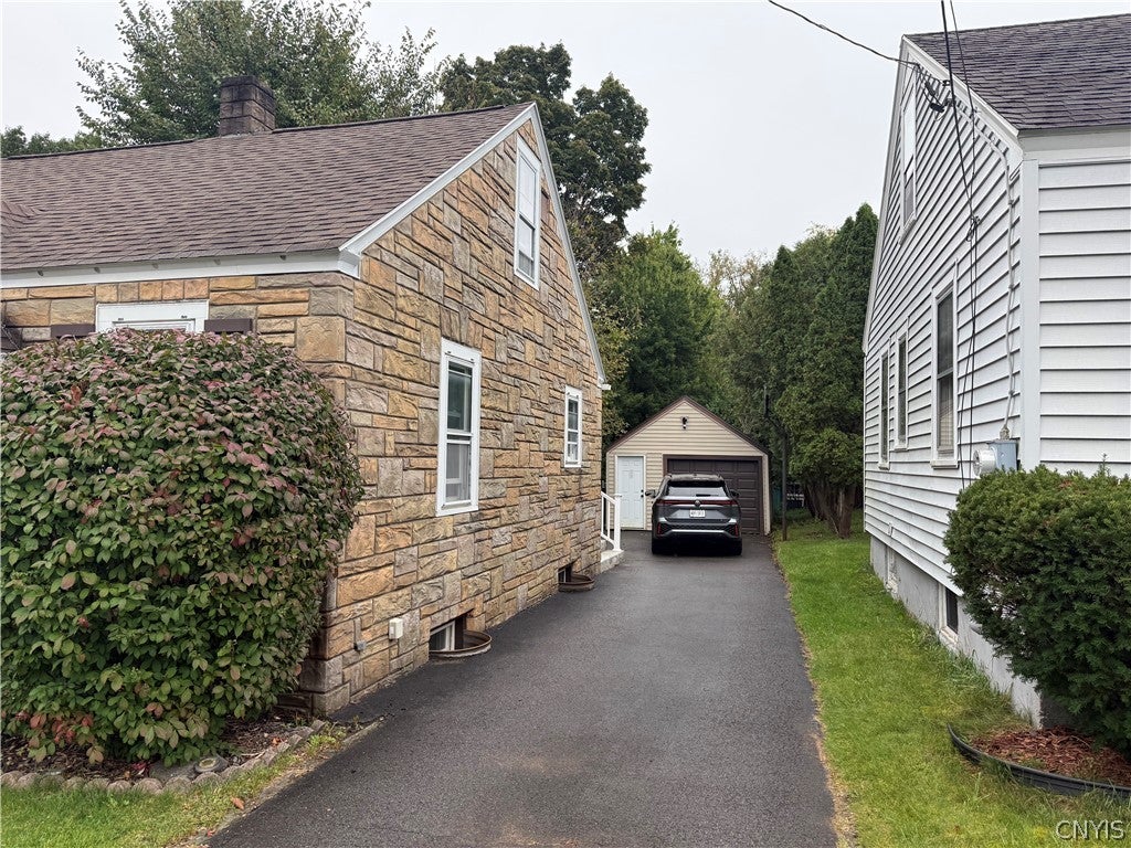 10 Dexter Avenue