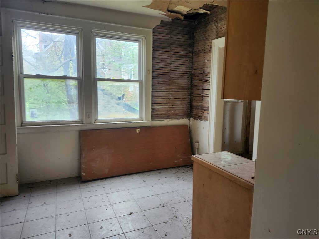 1932 S Salina Street, Syracuse, New York image 45