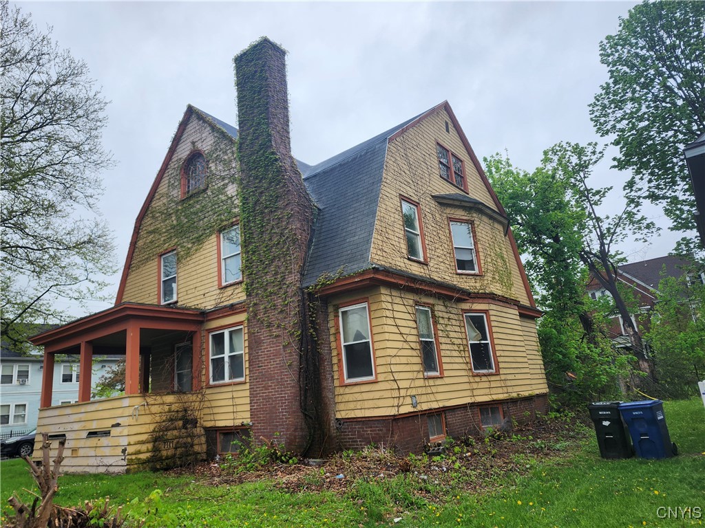 1932 S Salina Street, Syracuse, New York image 1