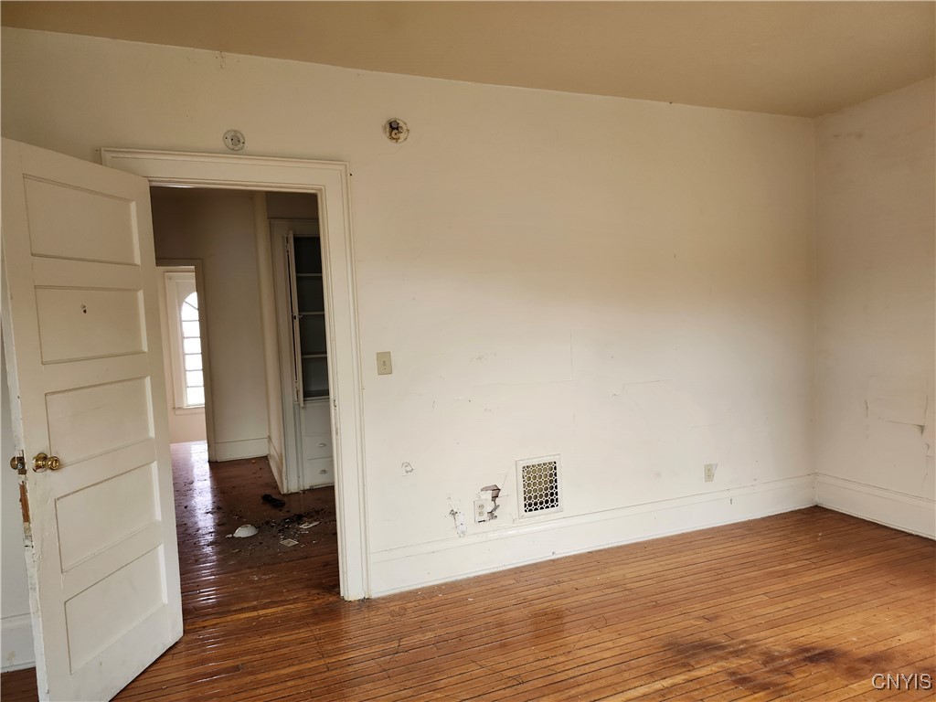 1932 S Salina Street, Syracuse, New York image 27