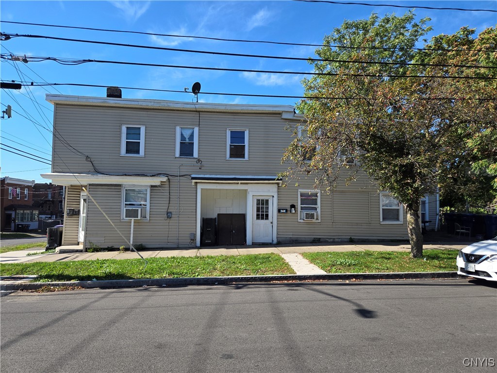 319 E Division Street