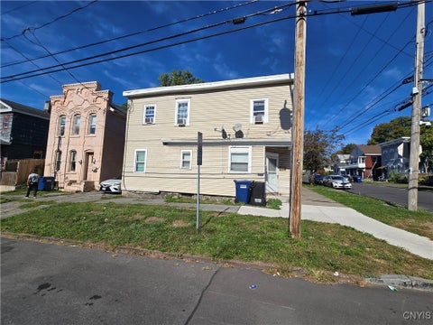 Photo for 319 E Division Street