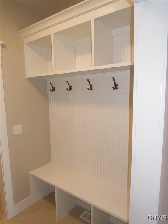 8532 Angus Path, Cicero, New York image 16
