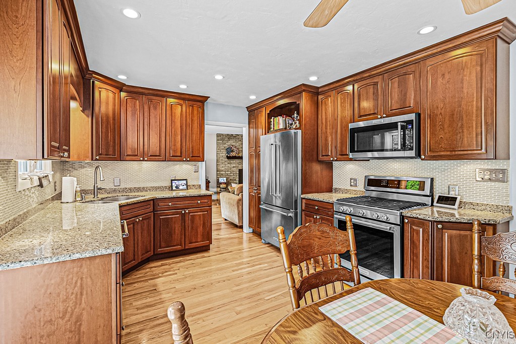 27 Fineview Drive