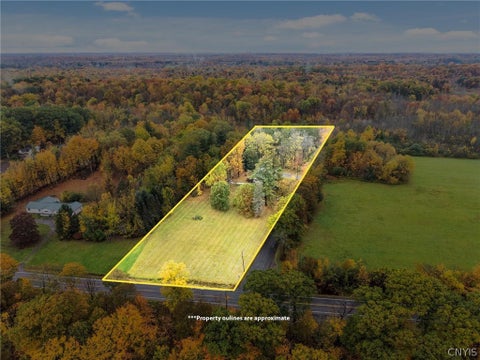 Tiny photo for 13 Gray Road, Minetto, NY 13126 (MLS # S1724330)