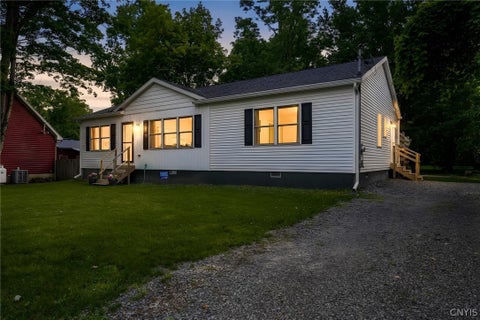 Tiny photo for 5382 Main Street, Verona, NY 13054 (MLS # S1705586)