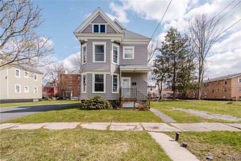 Homes For Sale - 229 Holland Street<br/> Syracuse, NY 13204