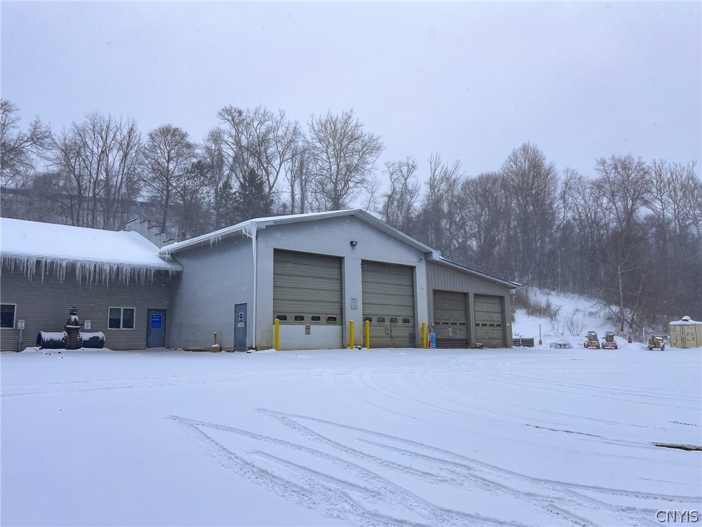 425 Old Macedon Center Road