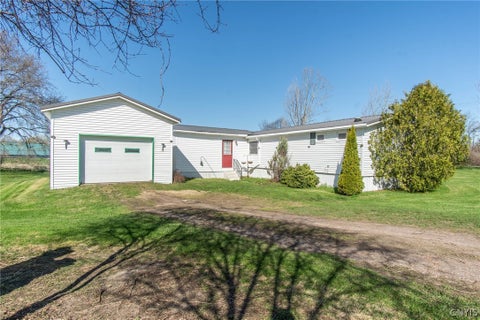 Photo of 36976 State Route 12e, Clayton, NY 13624 (MLS # S1687427)