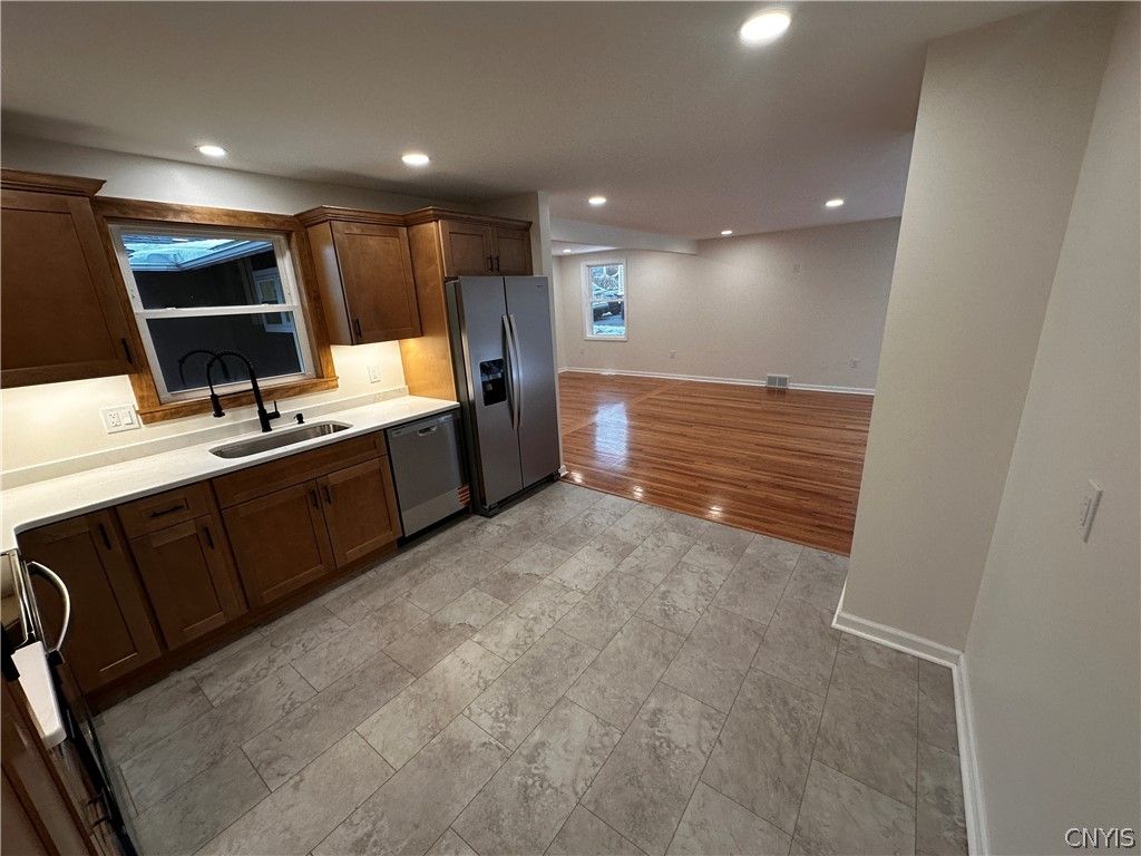 Photo of 14 Forest Road, New Hartford, NY 13413 (MLS # S1665896)