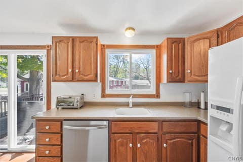 Tiny photo for 126 Grandy Drive, Salina, NY 13088 (MLS # S1709244)