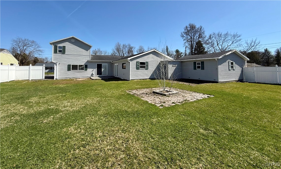 407 Deland Drive, Utica, New York image 10