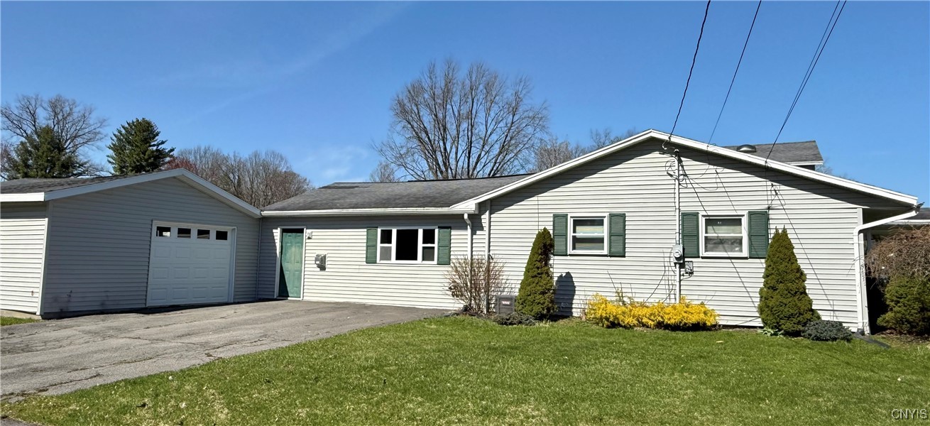 407 Deland Drive, Utica, New York image 4