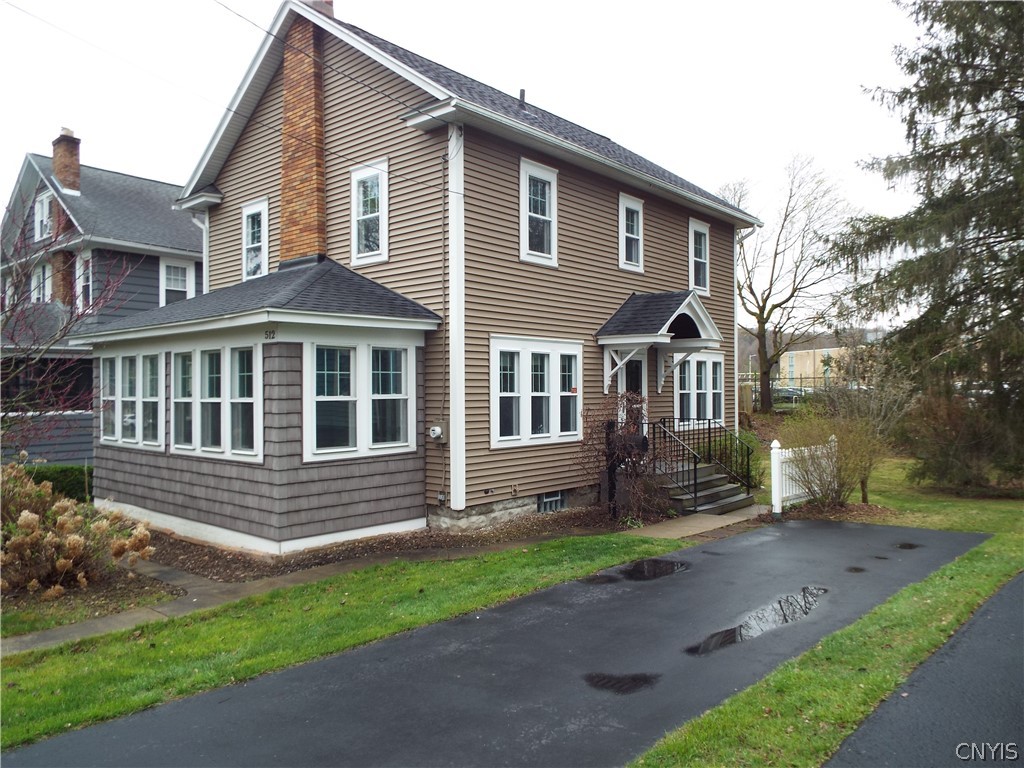 512 Robineau Road