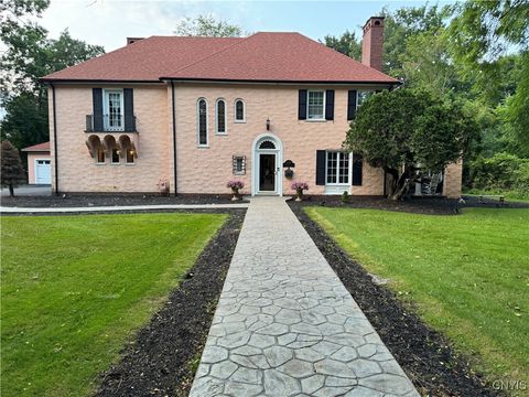 Photo of 1109 Parkway East, Utica, NY 13501 (MLS # S1653569)