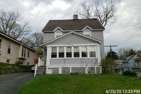 100 Charmouth Drive, Syracuse, NY 13207 - MLS#: S1589584