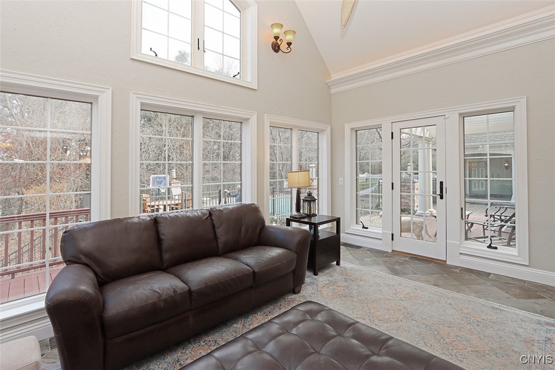 811 Knighthood Circle, Manlius, New York image 15