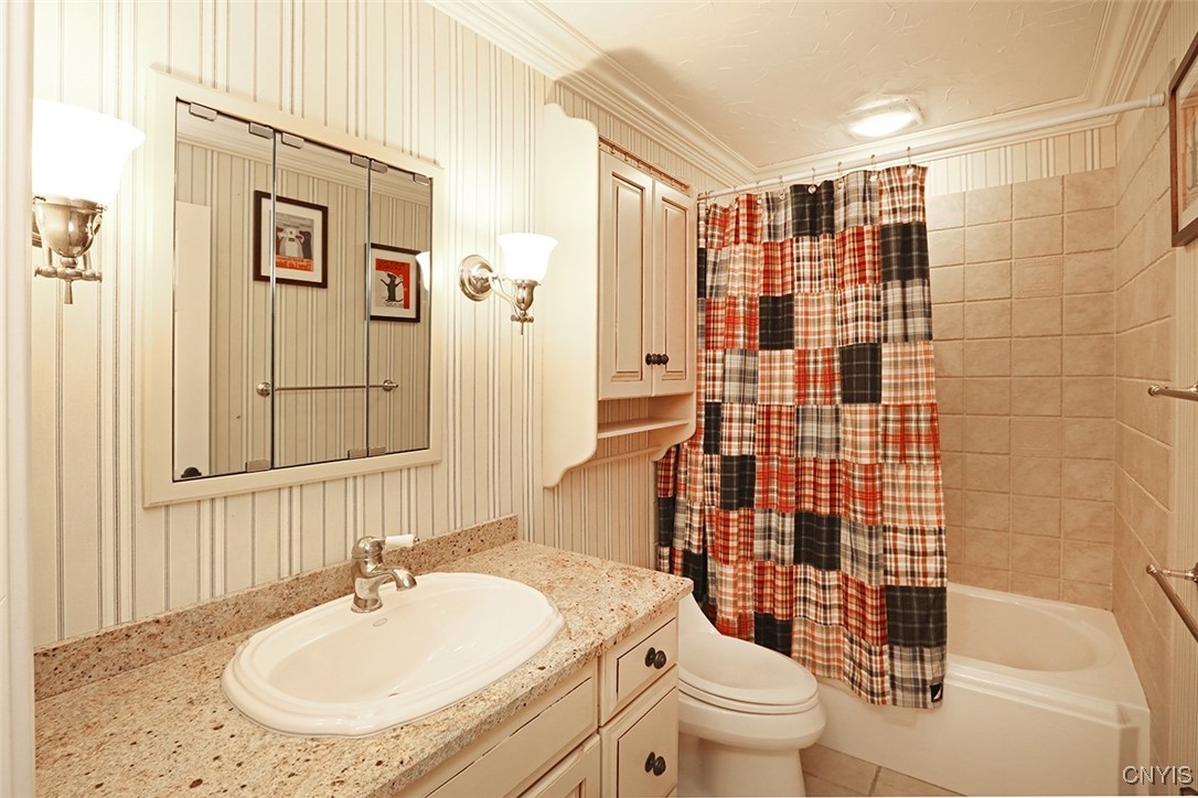 811 Knighthood Circle, Manlius, New York image 26