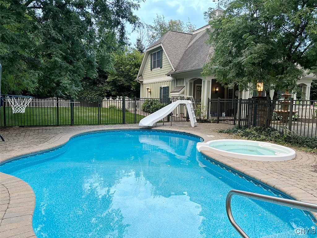 811 Knighthood Circle, Manlius, New York image 42