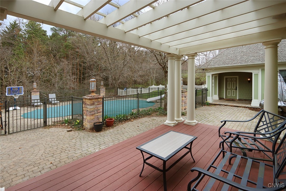 811 Knighthood Circle, Manlius, New York image 44