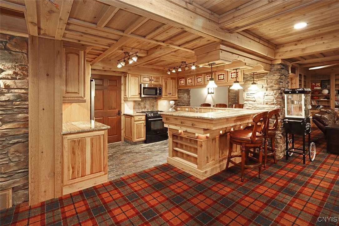 811 Knighthood Circle, Manlius, New York image 39