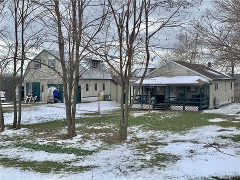 Photo of 3403 Burke Road, Vernon, NY 13477 (MLS # S1667868)