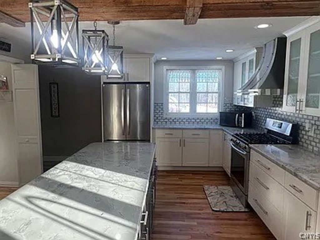 Photo of 6049 S Bay Road, Cicero, NY 13039 (MLS # S1667217)