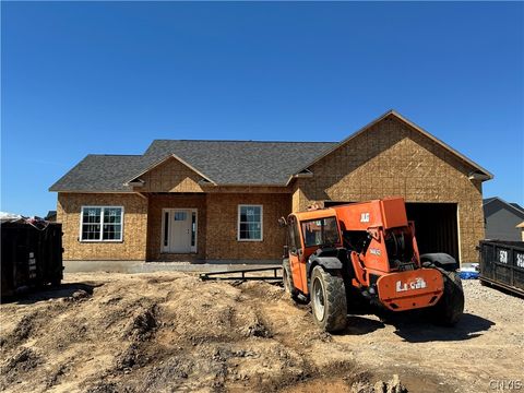 Apartment For Sale - 8532 Angus Path Path<br/> Cicero, NY 13039