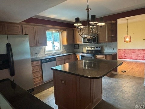 Tiny photo for 205 Woodmont Drive, Camillus, NY 13031 (MLS # S1718485)