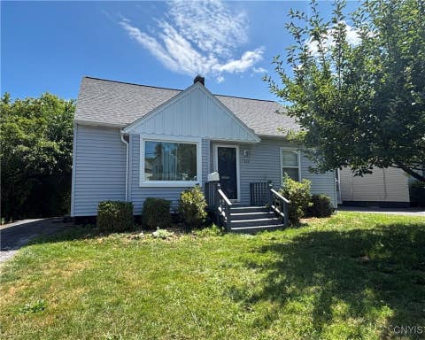 Photo for 435 Darlington Road E