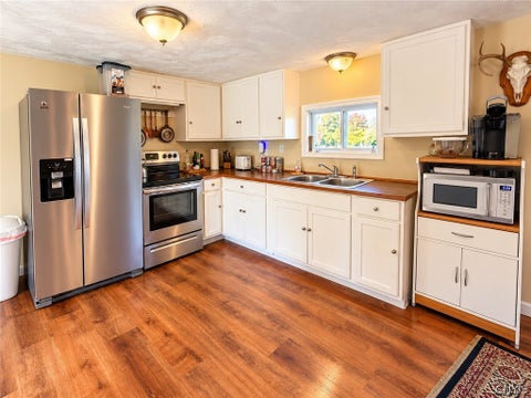 Tiny photo for 19 Miner Road, Scriba, NY 13126 (MLS # S1723482)