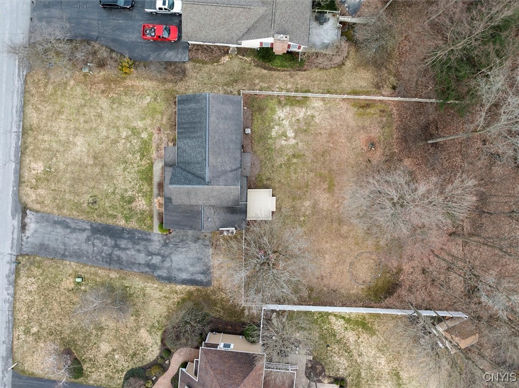 102 Briarwood Court, New Hartford, New York image 44