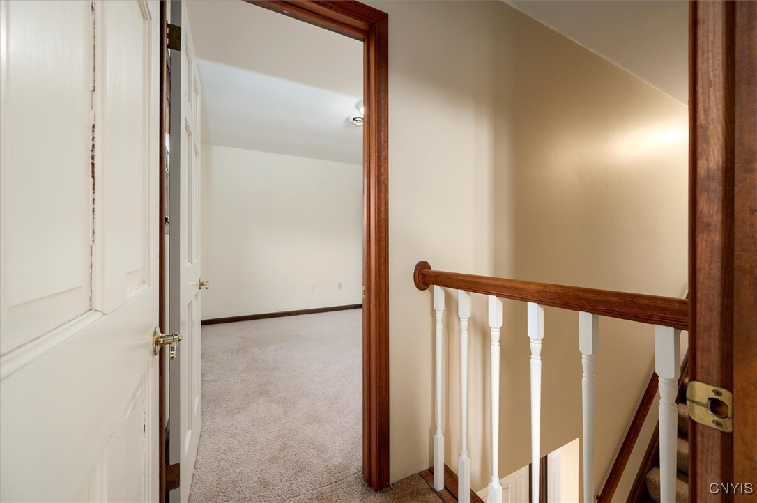 102 Briarwood Court, New Hartford, New York image 25