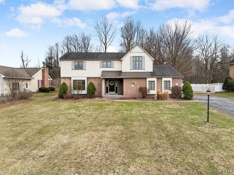 102 Briarwood Court New Hartford NY 13413