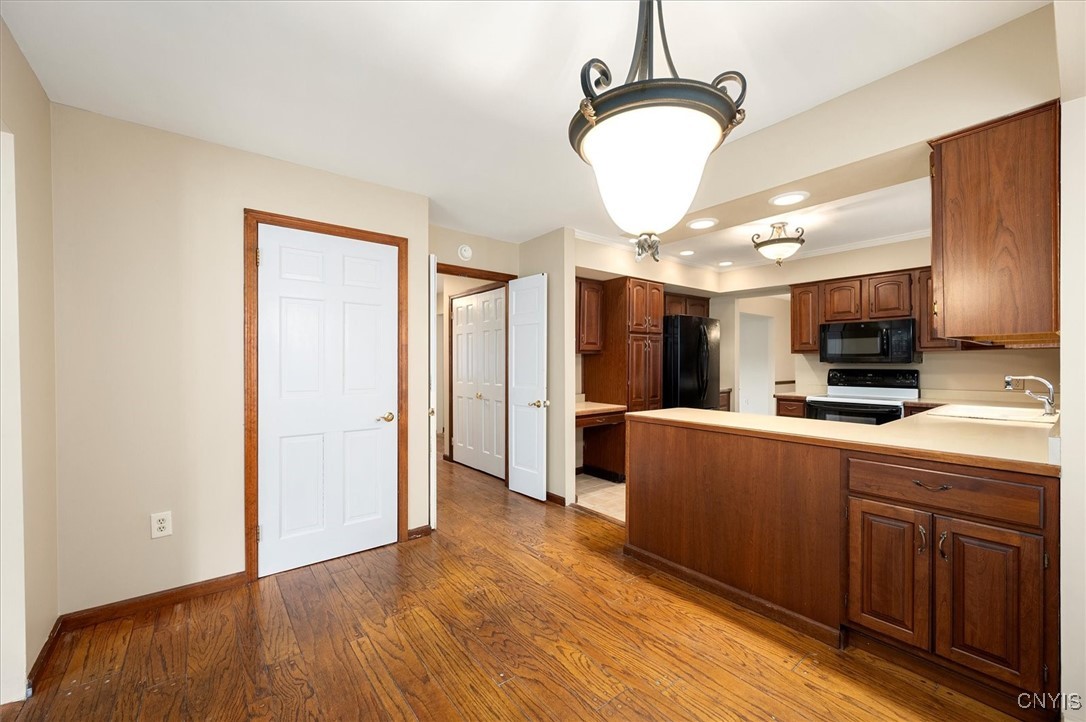 102 Briarwood Court, New Hartford, New York image 18