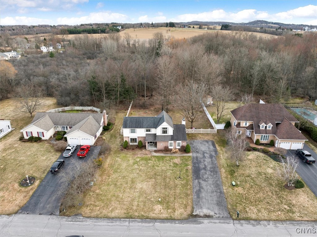 102 Briarwood Court, New Hartford, New York image 5